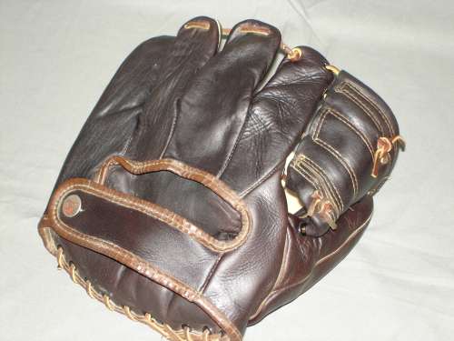 Melvin Ott D&M DG924 Back